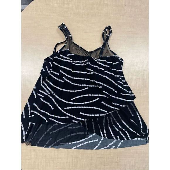 Miraclesuit Tankini Top (Sz 10) - Picture 1 of 3